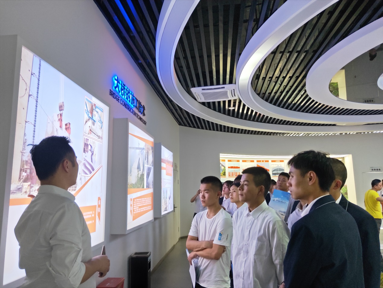 说明: C:\Users\Administrator\Documents\Tencent Files\240686759\Image\C2C\BE6951DDC0117FCDD087ED71EB37EA2B.jpg